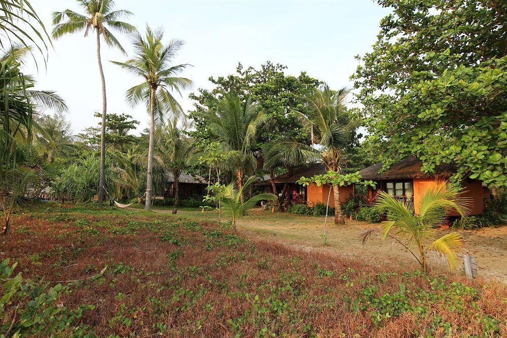 Relax Bay Resort Koh Lanta Bagian luar foto