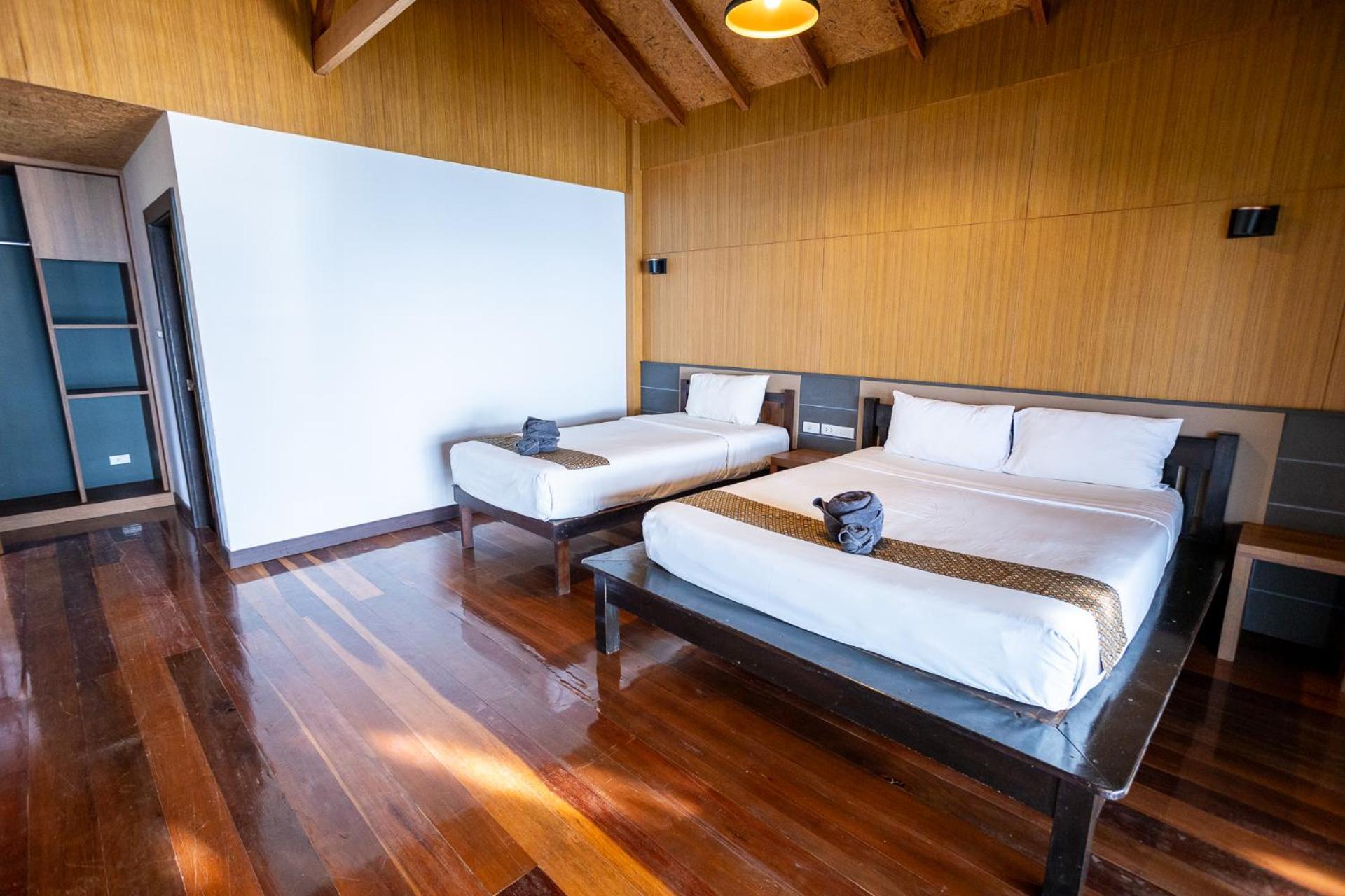 Relax Bay Resort Koh Lanta Bagian luar foto