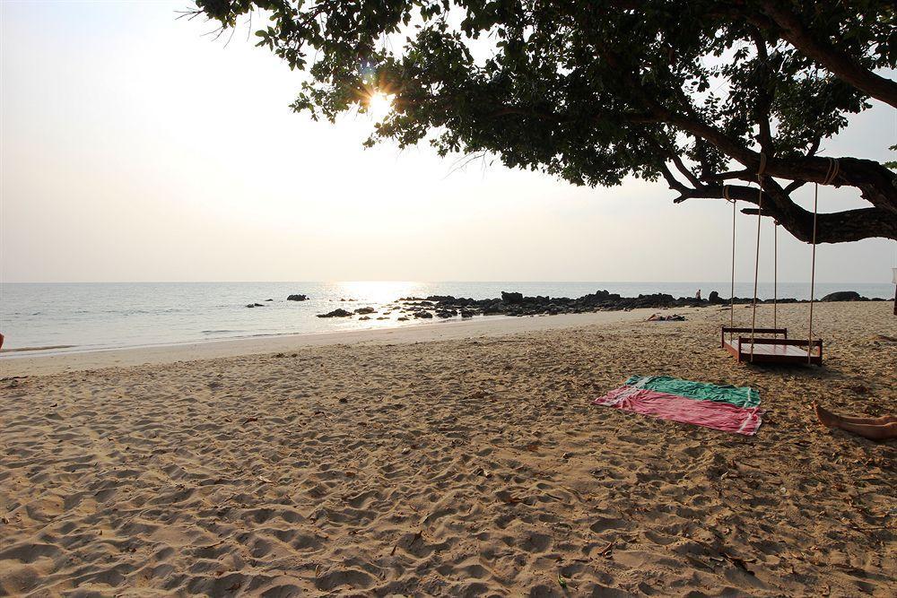 Relax Bay Resort Koh Lanta Bagian luar foto