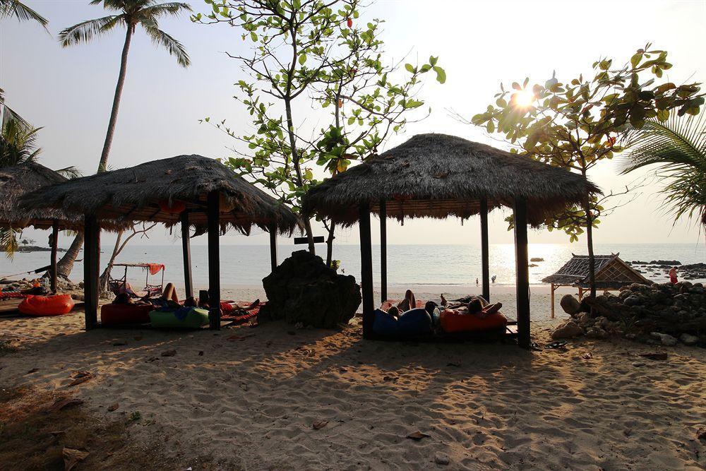 Relax Bay Resort Koh Lanta Bagian luar foto