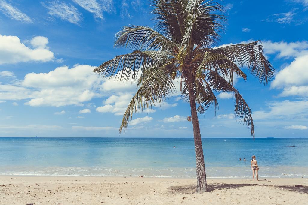 Relax Bay Resort Koh Lanta Bagian luar foto